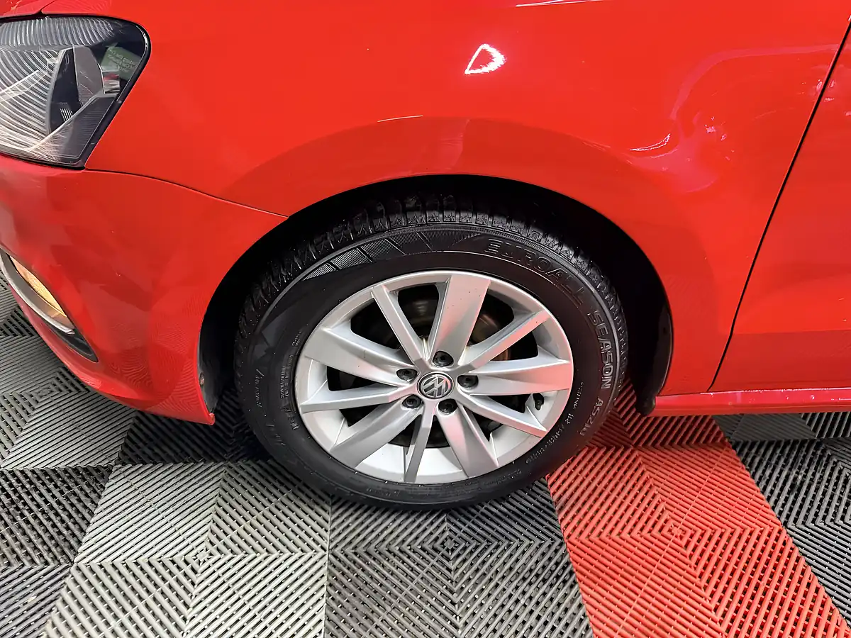 Used 2014 Volkswagen Polo Bluemotion Tech Se Red - Interior and Exterior details 12