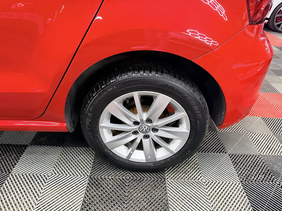 Used 2014 Volkswagen Polo Bluemotion Tech Se Red - Interior and Exterior details 13