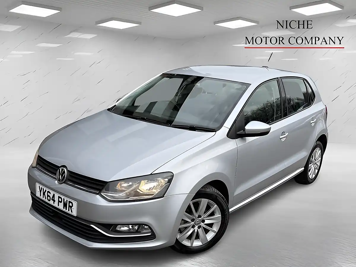Used 2014 Volkswagen Polo Bluemotion Tech Se Silver - Interior and Exterior details 4