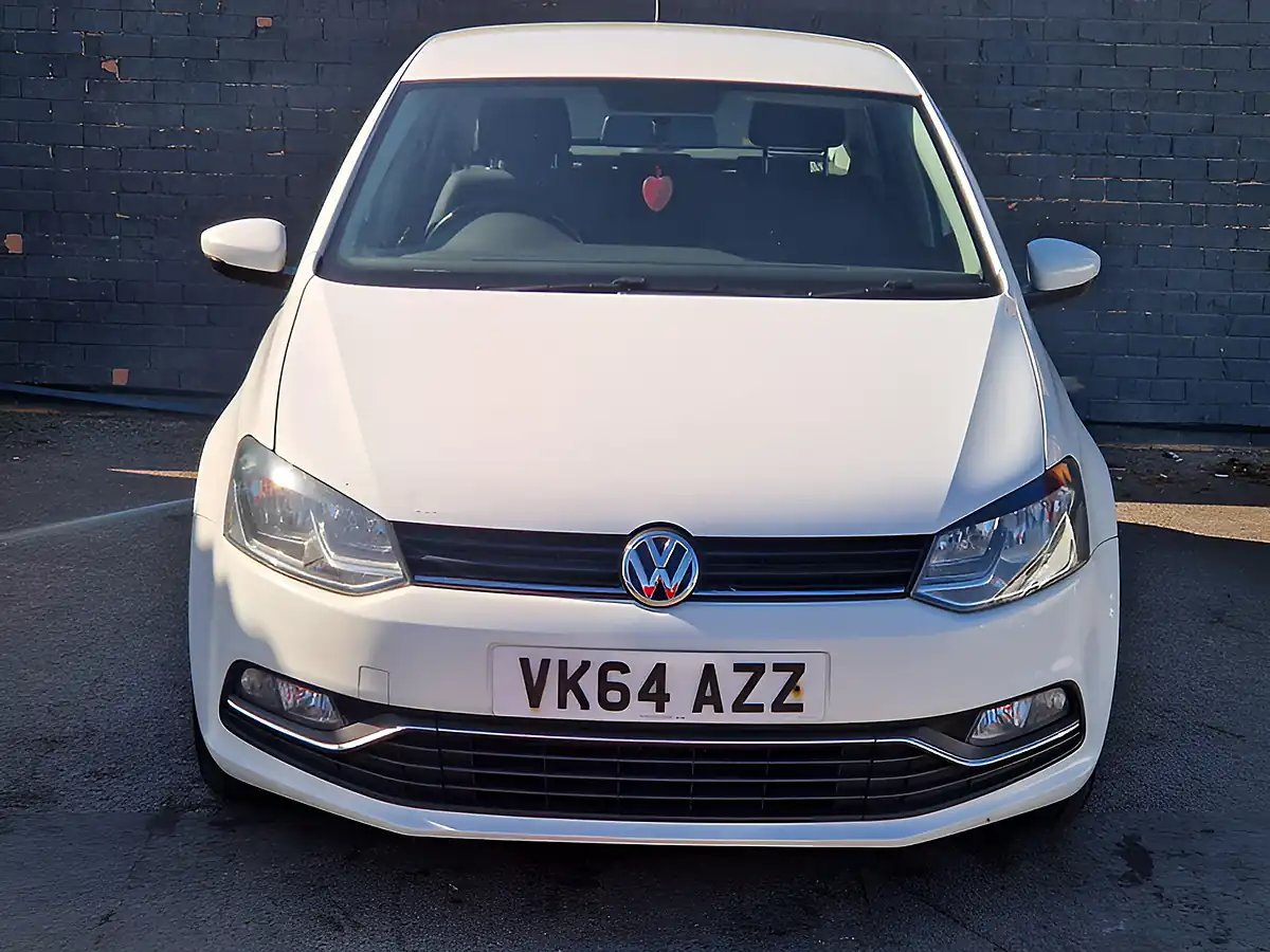 Used 2014 Volkswagen Polo Bluemotion Tech Se White - Interior and Exterior details 3