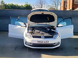 Used 2014 Volkswagen Polo Bluemotion Tech Se White - Interior and Exterior details 9