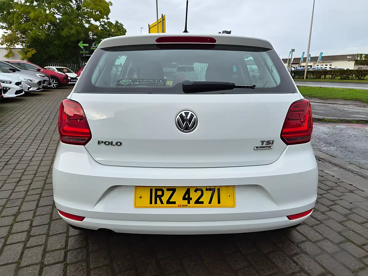 Used 2014 Volkswagen Polo Bluemotion Tech Se White - Interior and Exterior details 5