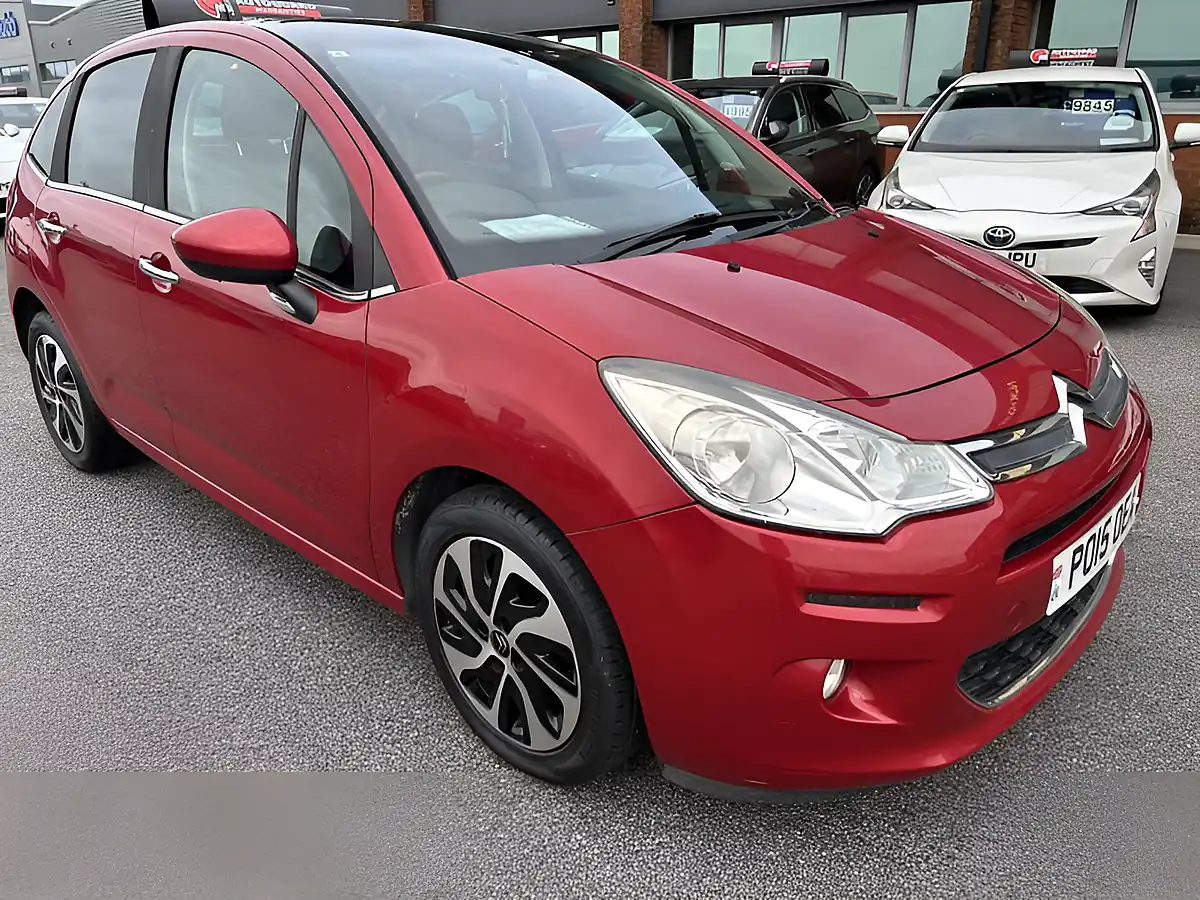 Used 2014 Volkswagen Polo Comfort Line - Interior and Exterior details 15