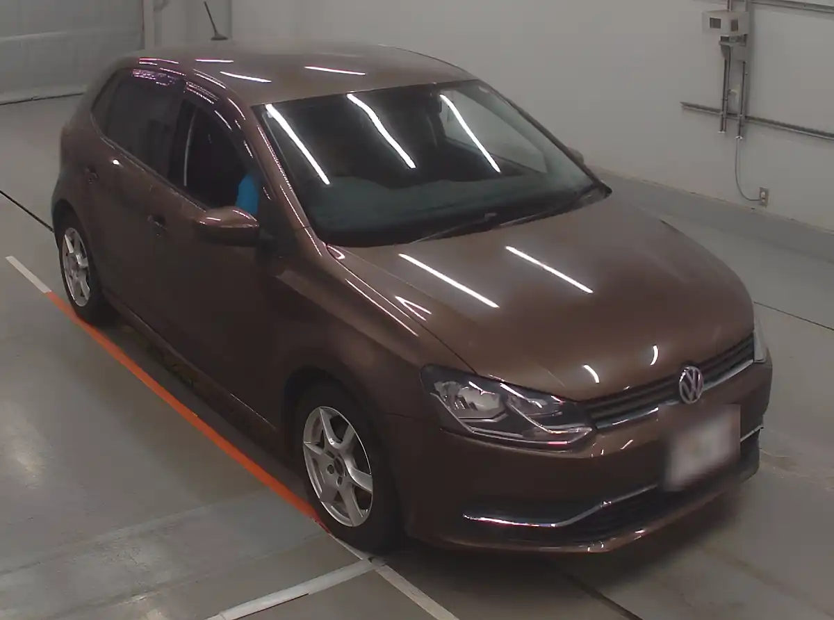 Used 2014 Volkswagen Polo Comfort Line - Interior and Exterior details 6