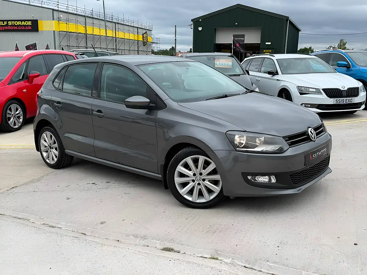 Used 2014 Volkswagen Polo Match Edition Grey - Interior and Exterior details 2