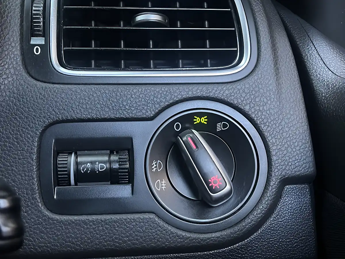 Used 2014 Volkswagen Polo Match Edition Grey - Interior and Exterior details 18