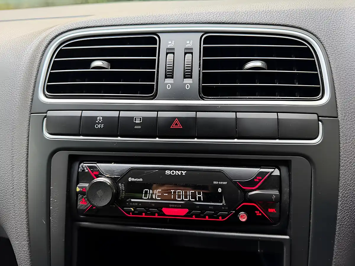 Used 2014 Volkswagen Polo Match Edition Red - Interior and Exterior details 11