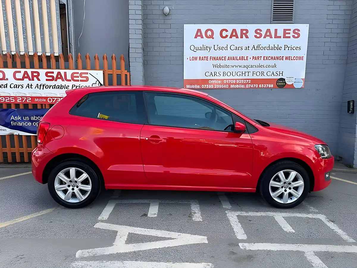 Used 2014 Volkswagen Polo Match Edition Red - Interior and Exterior details 8