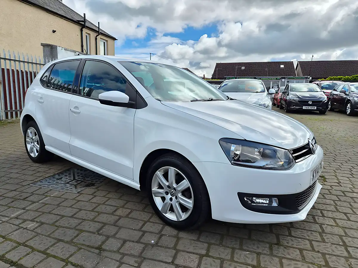Used 2014 Volkswagen Polo Match Edition White - Front View