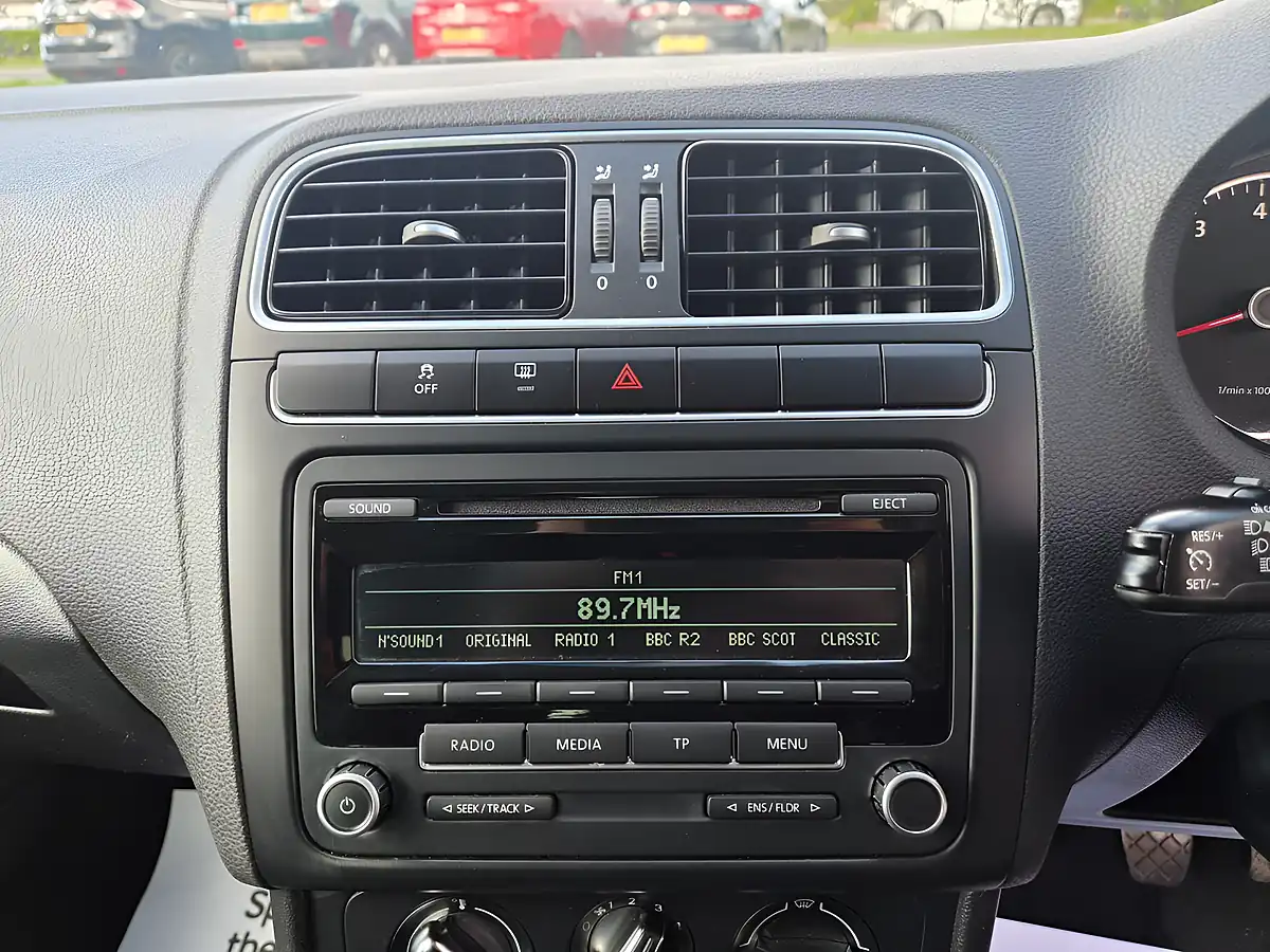 Used 2014 Volkswagen Polo Match Edition White - Interior and Exterior details 13