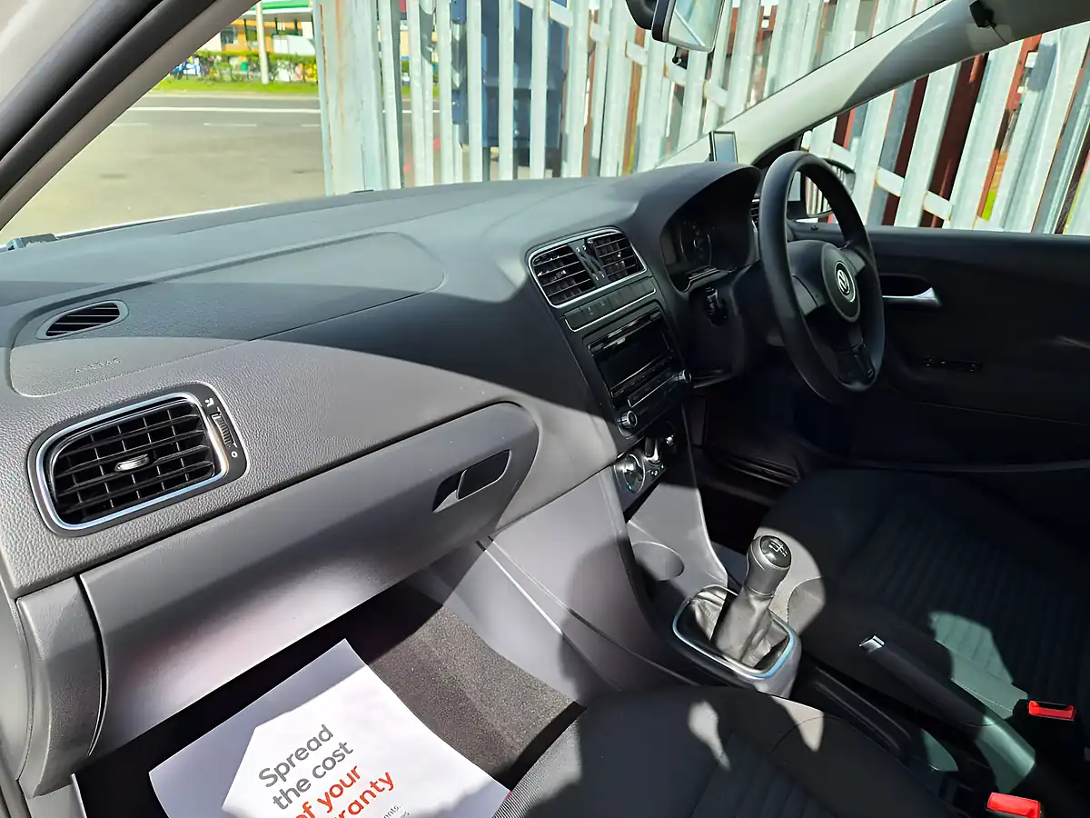 Used 2014 Volkswagen Polo Match Edition White - Interior and Exterior details 17