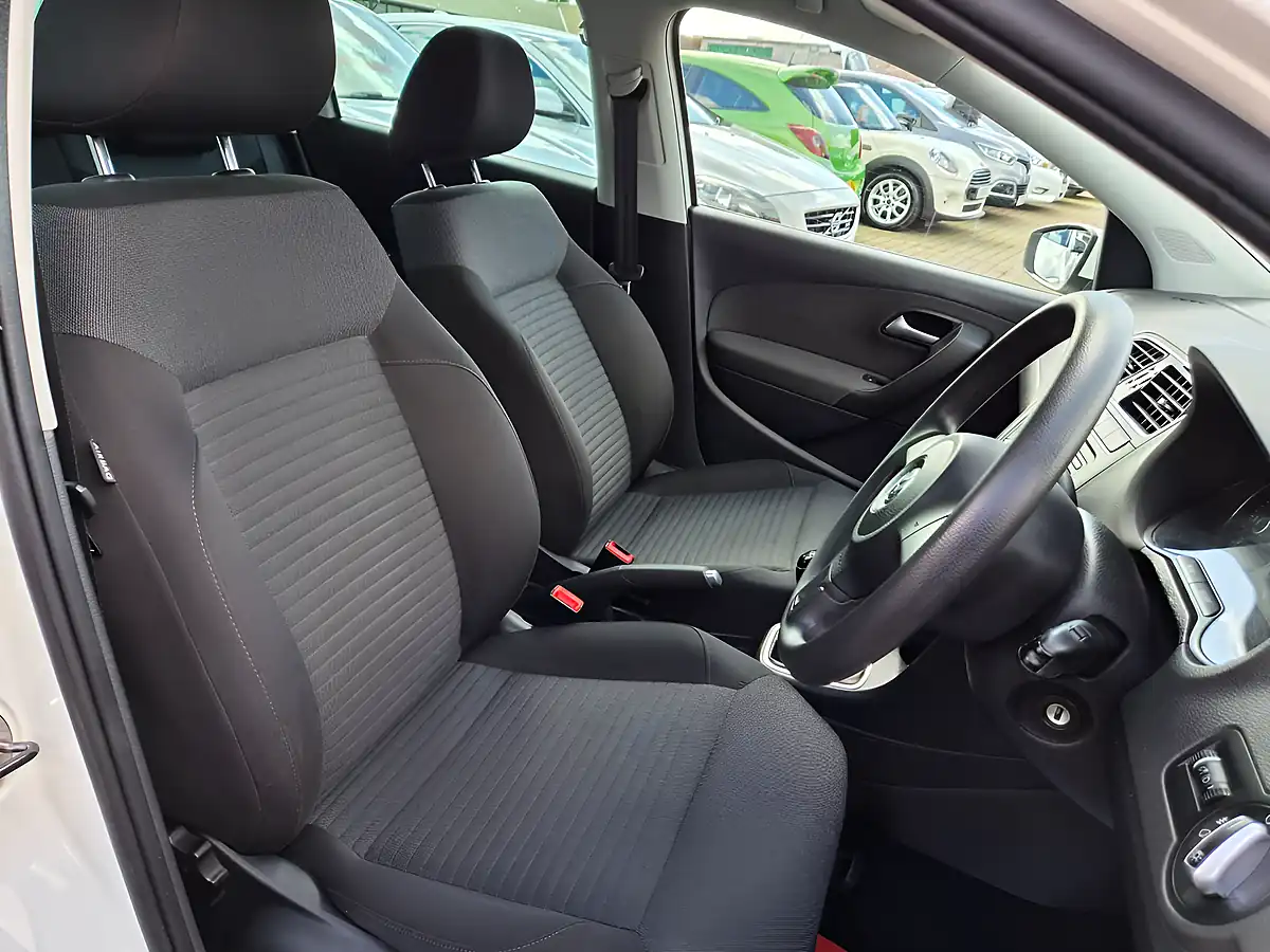 Used 2014 Volkswagen Polo Match Edition White - Interior and Exterior details 7