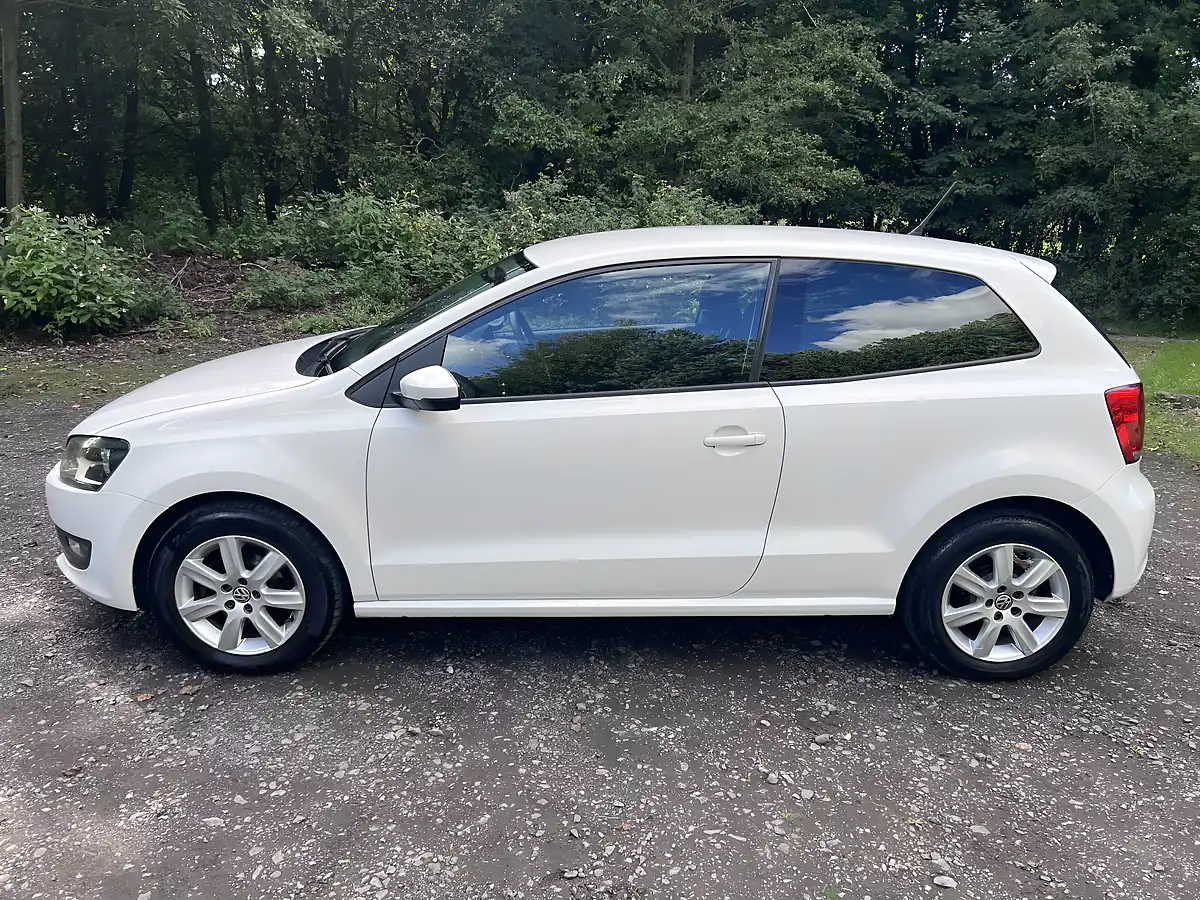 Used 2014 Volkswagen Polo Match Edition White - Interior and Exterior details 3