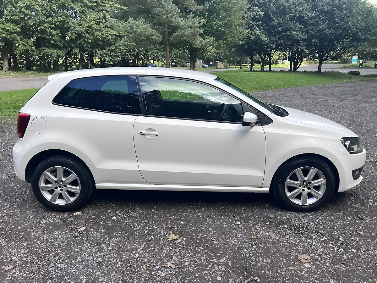 Used 2014 Volkswagen Polo Match Edition White - Interior and Exterior details 7