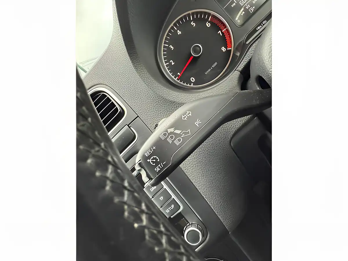 Used 2014 Volkswagen Polo Match Edition White - Interior and Exterior details 11