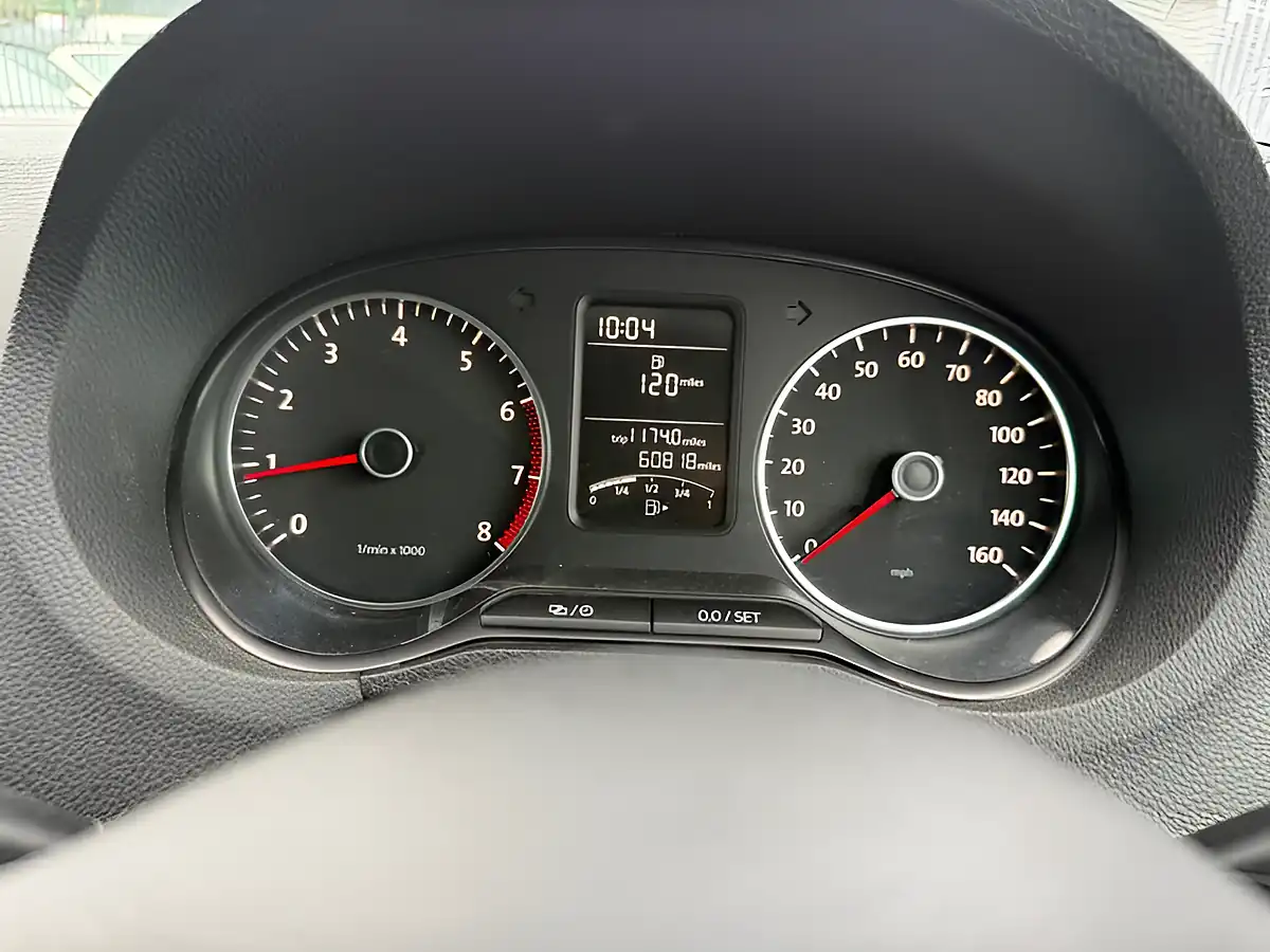 Used 2014 Volkswagen Polo Match Edition White - Interior and Exterior details 9
