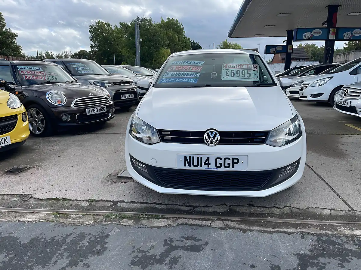 Used 2014 Volkswagen Polo Match Edition White - Interior and Exterior details 7