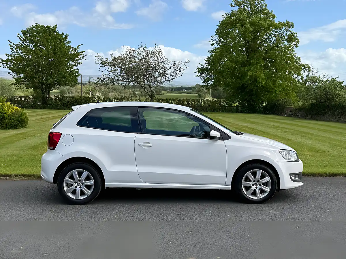 Used 2014 Volkswagen Polo Match Edition White - Interior and Exterior details 4