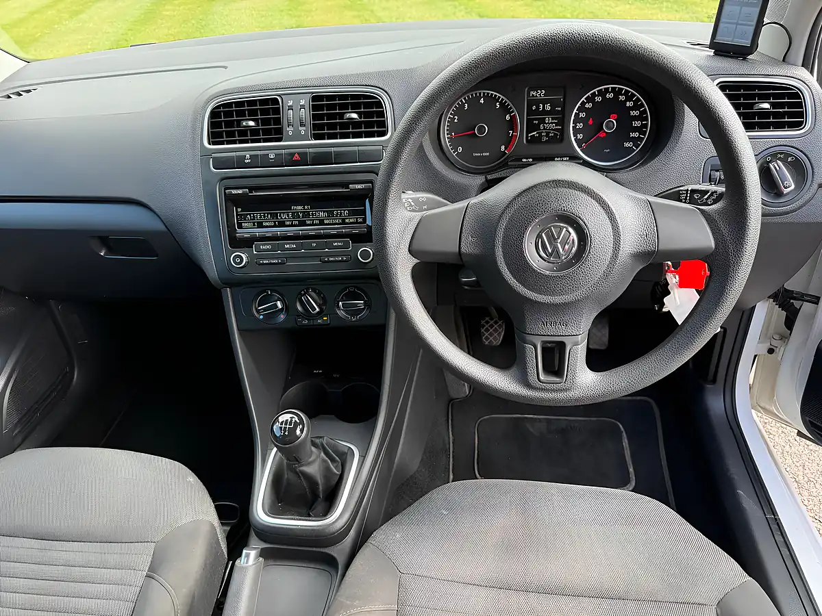 Used 2014 Volkswagen Polo Match Edition White - Interior and Exterior details 9