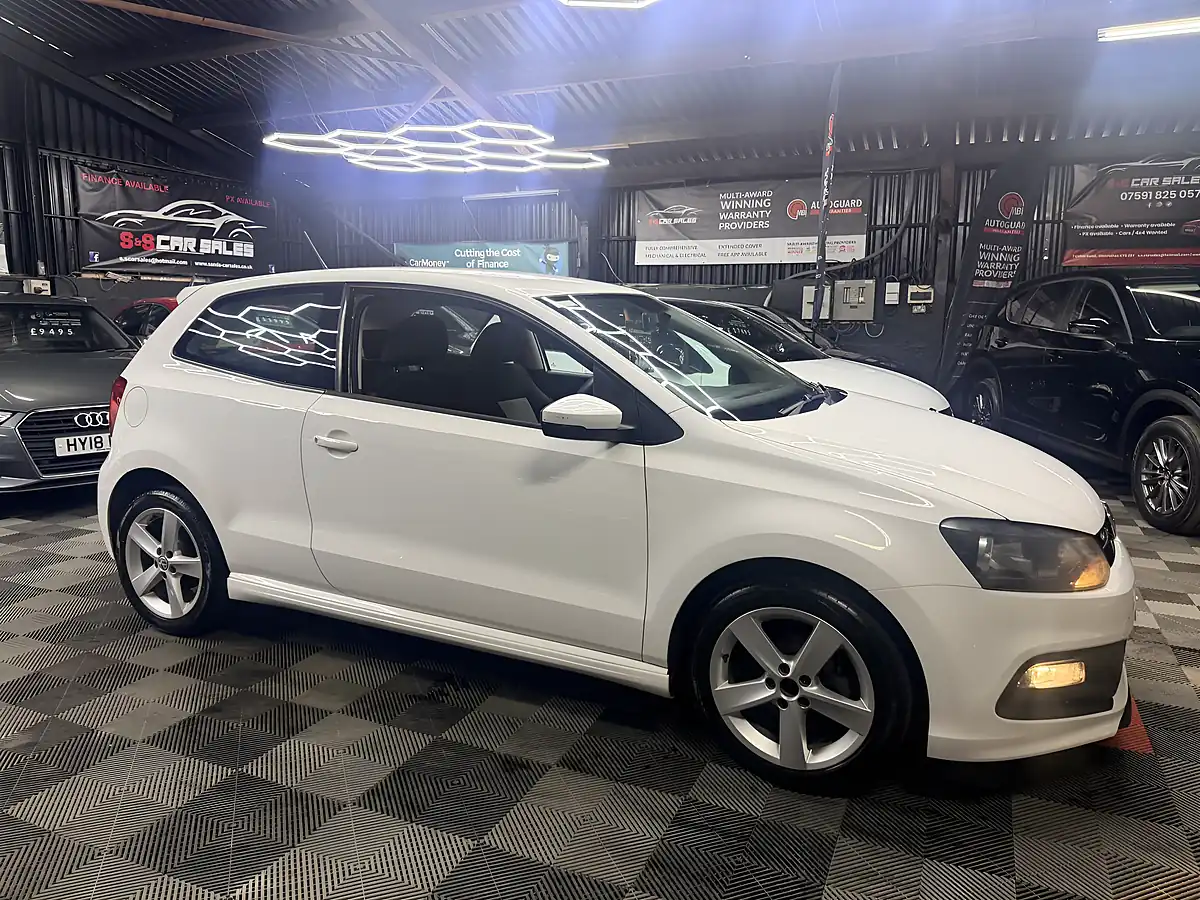 Used 2014 Volkswagen Polo R-Line Style White - Interior and Exterior details 3