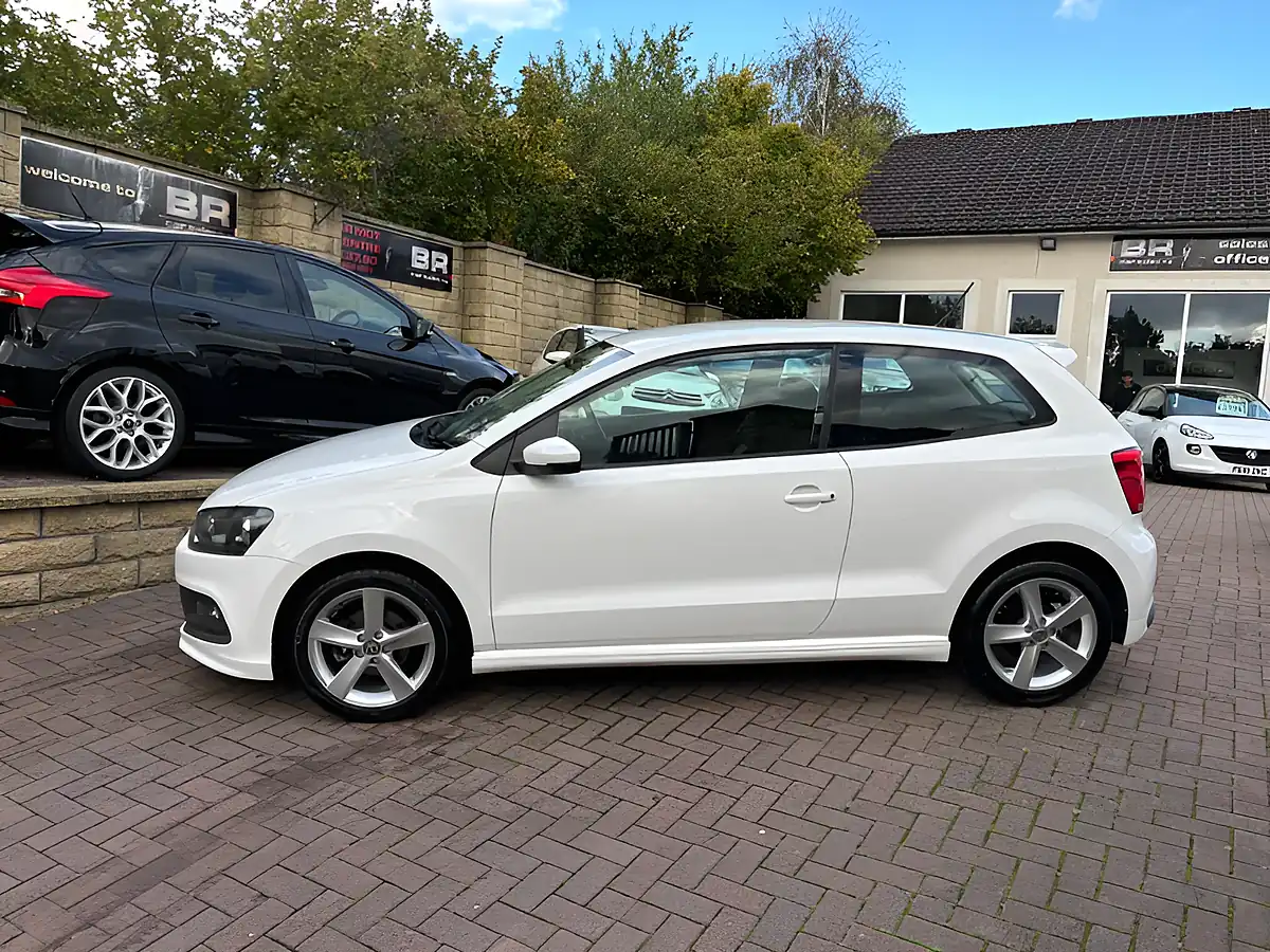 Used 2014 Volkswagen Polo R-Line Style White - Interior and Exterior details 5