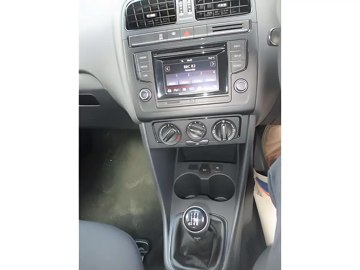 Used 2014 Volkswagen Polo Red - Interior and Exterior details 10