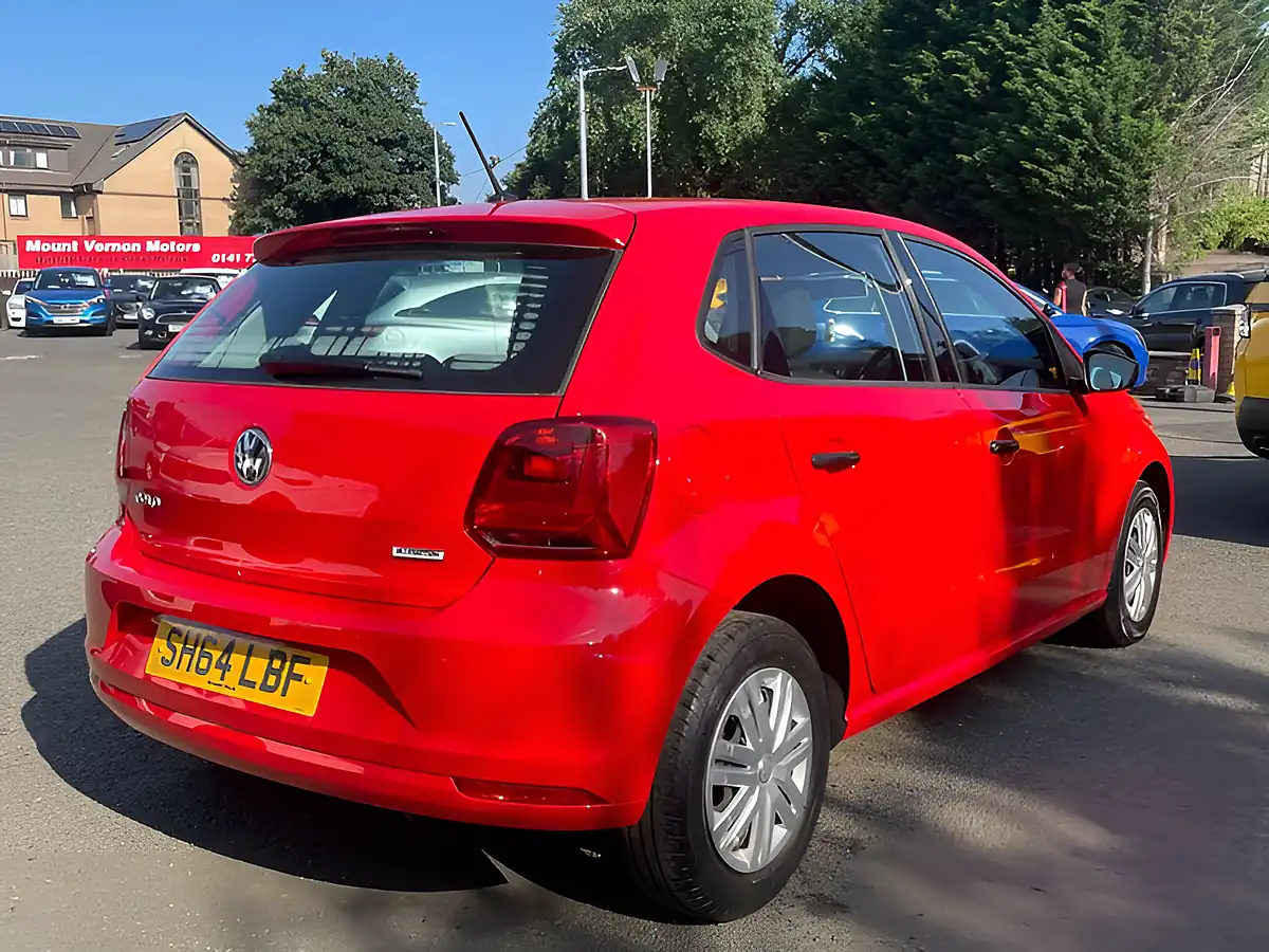 Used 2014 Volkswagen Polo S Red - Interior and Exterior details 6