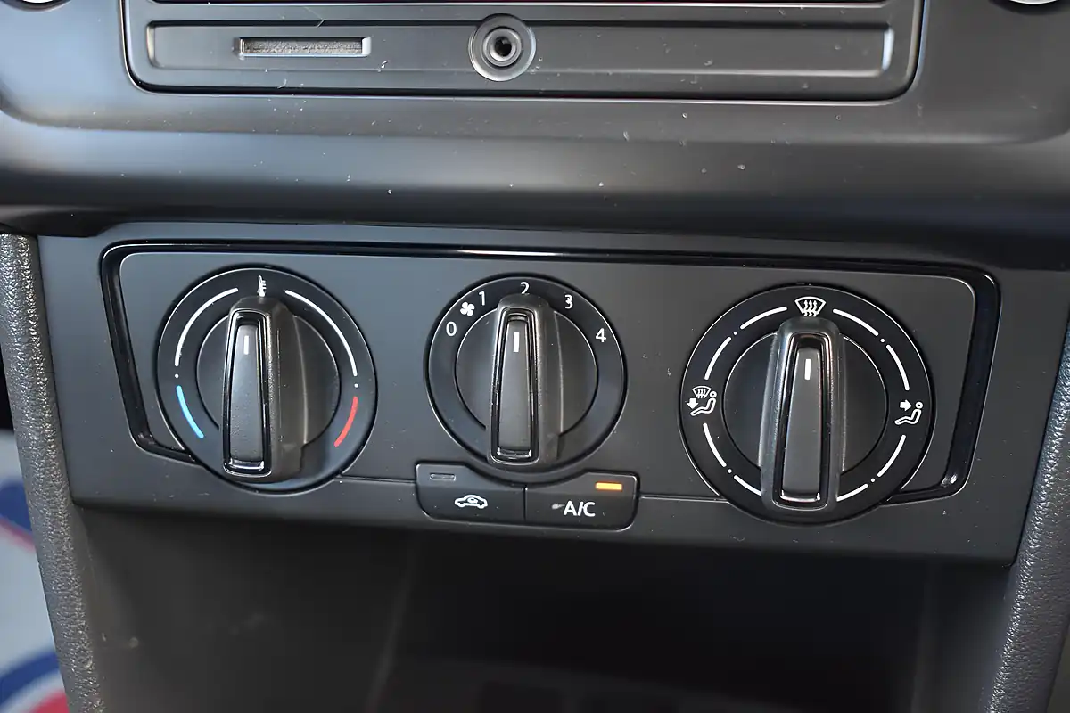Used 2014 Volkswagen Polo S Silver - Interior and Exterior details 14
