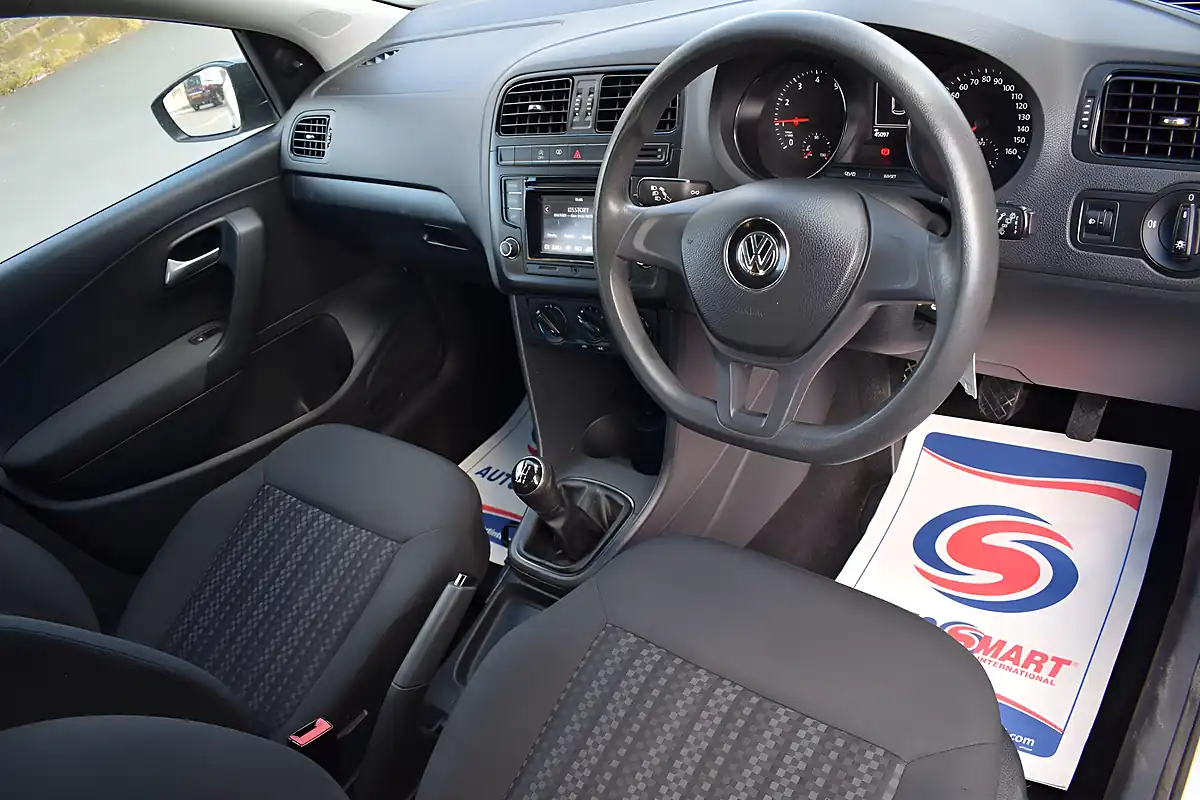 Used 2014 Volkswagen Polo S Silver - Interior and Exterior details 7
