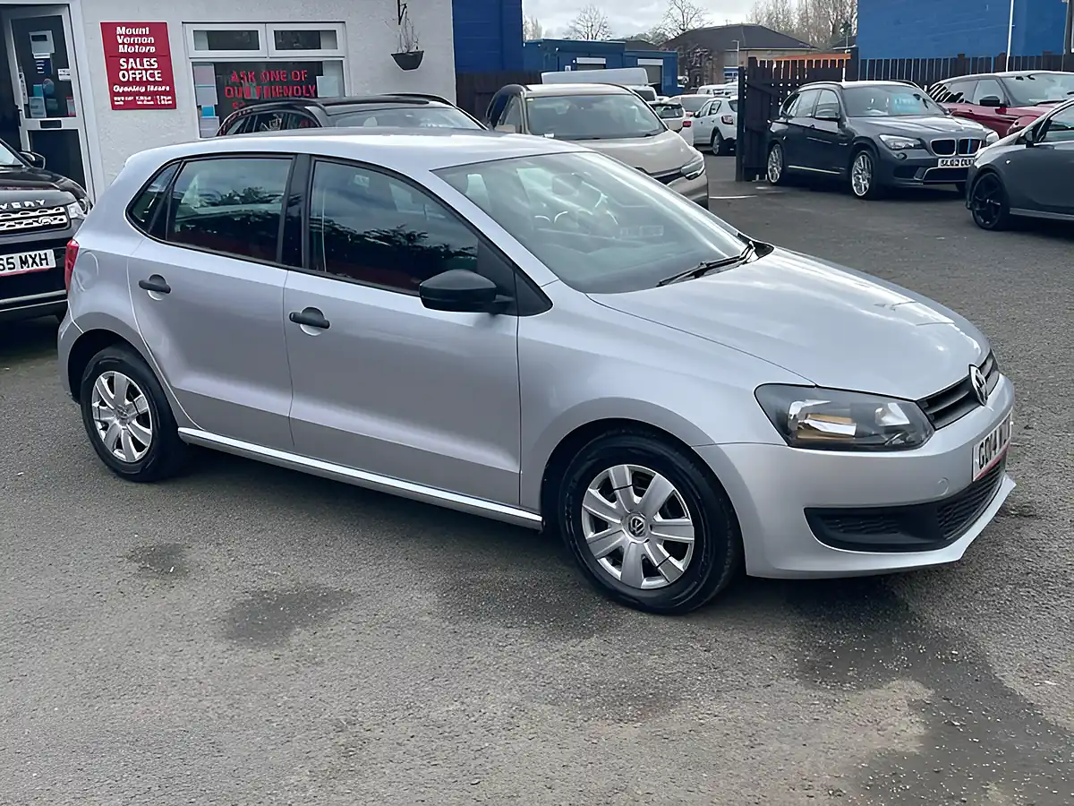 Used 2014 Volkswagen Polo S Silver - Interior and Exterior details 10