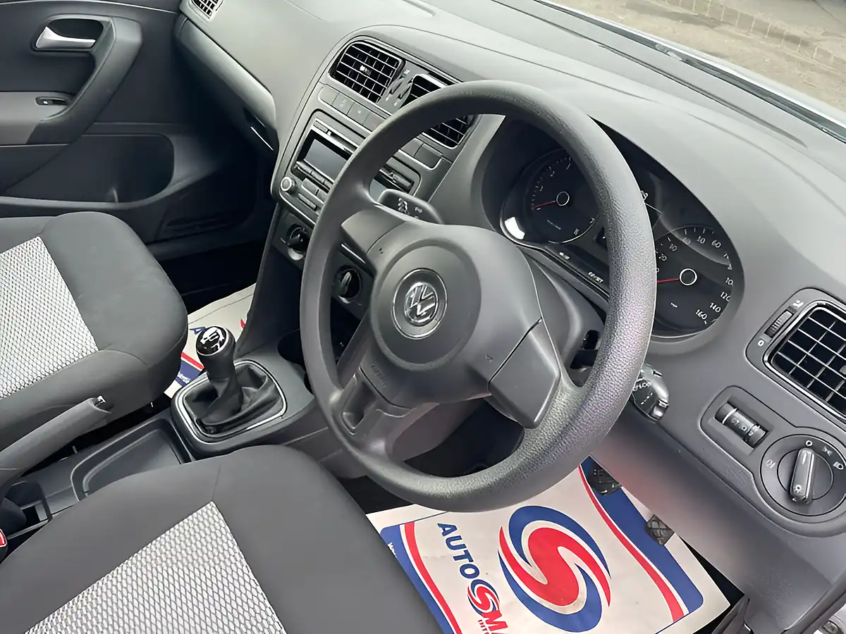 Used 2014 Volkswagen Polo S Silver - Interior and Exterior details 12