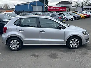 Used 2014 Volkswagen Polo S Silver - Interior and Exterior details 9