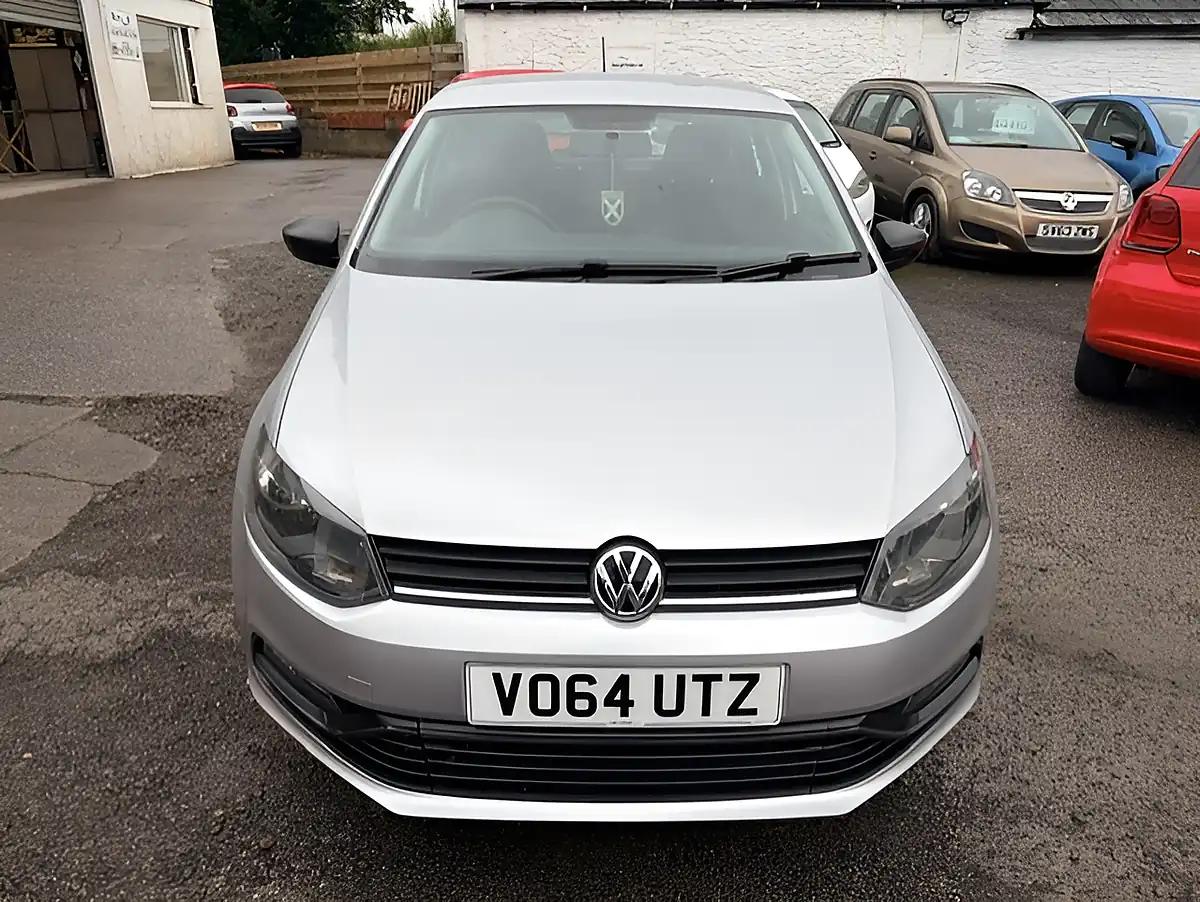 Used 2014 Volkswagen Polo S Silver - Interior and Exterior details 3