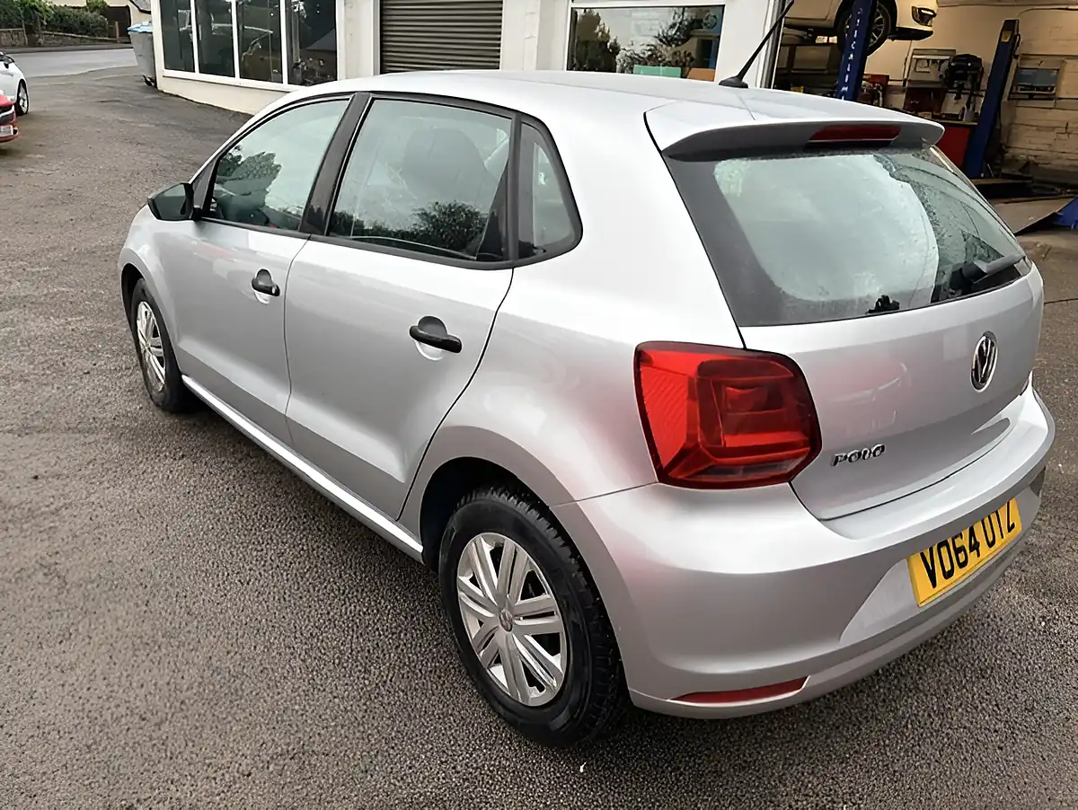 Used 2014 Volkswagen Polo S Silver - Interior and Exterior details 6