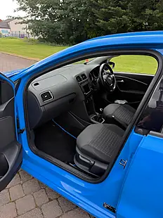 Used 2014 Volkswagen Polo Se Blue - Interior and Exterior details 16