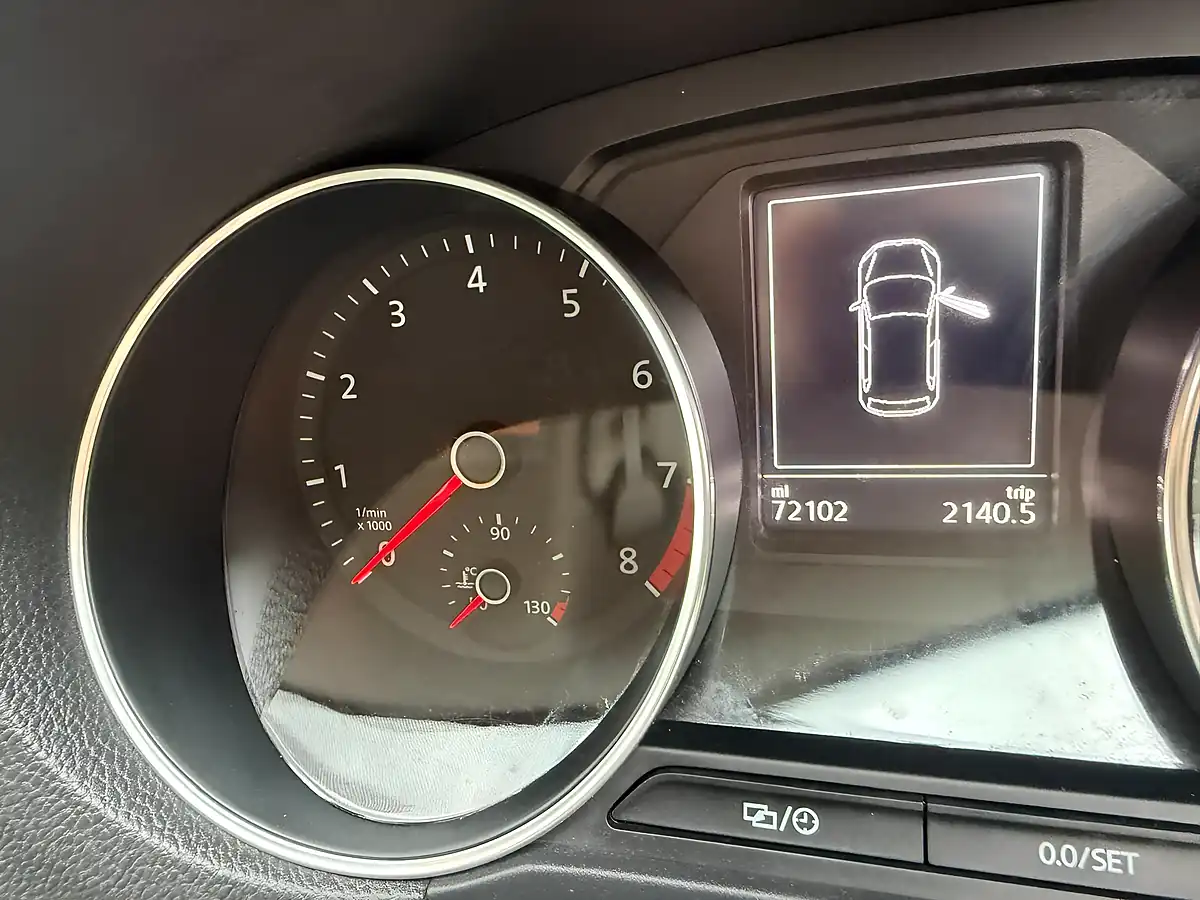 Used 2014 Volkswagen Polo Se Blue - Interior and Exterior details 20