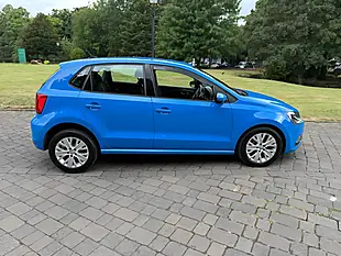Used 2014 Volkswagen Polo Se Blue - Interior and Exterior details 3