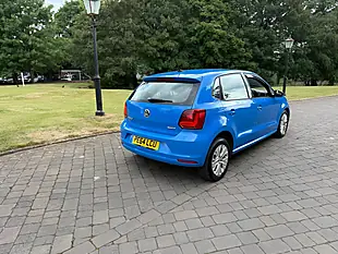 Used 2014 Volkswagen Polo Se Blue - Interior and Exterior details 4