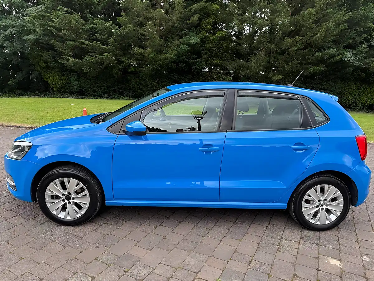 Used 2014 Volkswagen Polo Se Blue - Interior and Exterior details 7