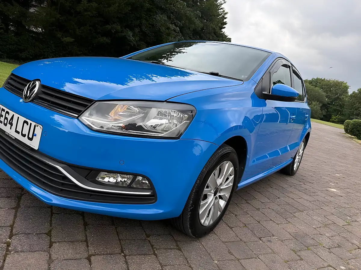 Used 2014 Volkswagen Polo Se Blue - Interior and Exterior details 9