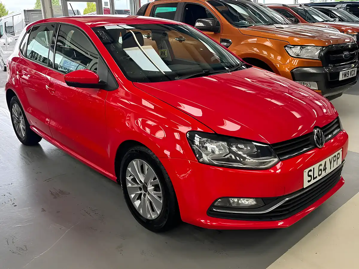 Used 2014 Volkswagen Polo Se Bluemotion Tech Red - Interior and Exterior details 5