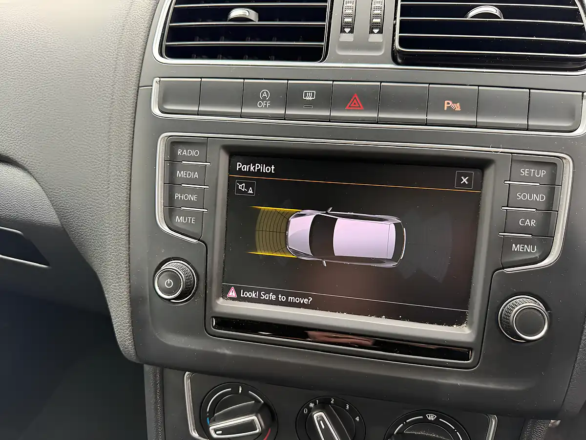 Used 2014 Volkswagen Polo Se Red - Interior and Exterior details 14