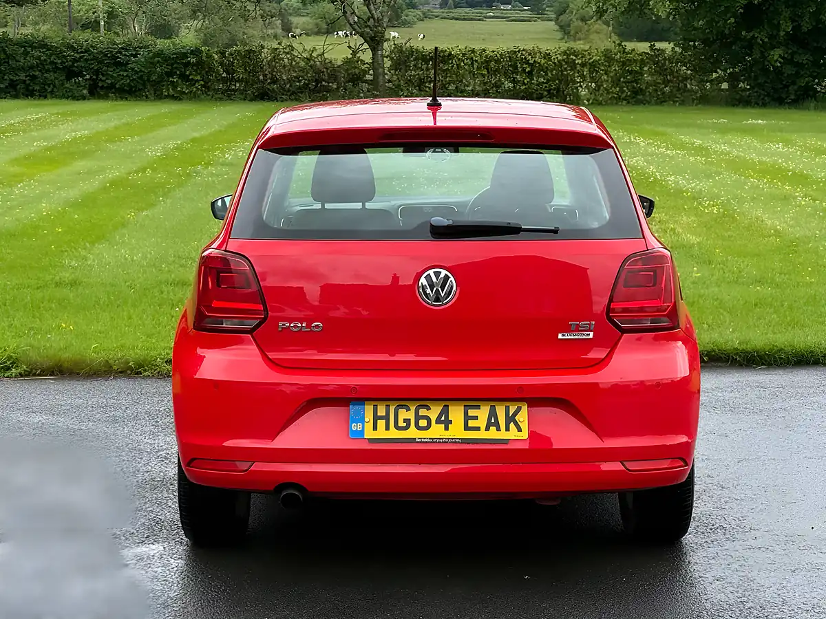 Used 2014 Volkswagen Polo Se Red - Interior and Exterior details 8