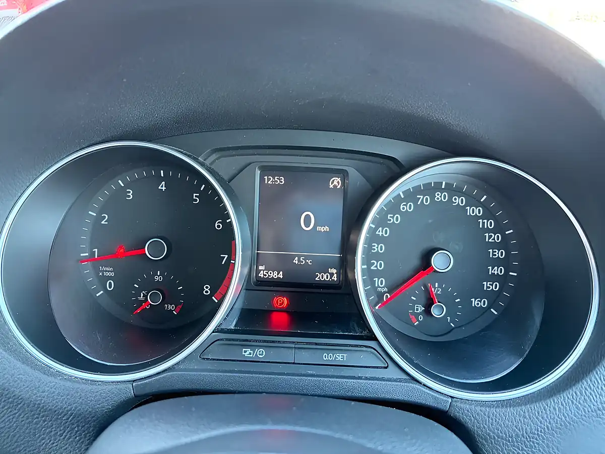 Used 2014 Volkswagen Polo Se Red - Interior and Exterior details 10