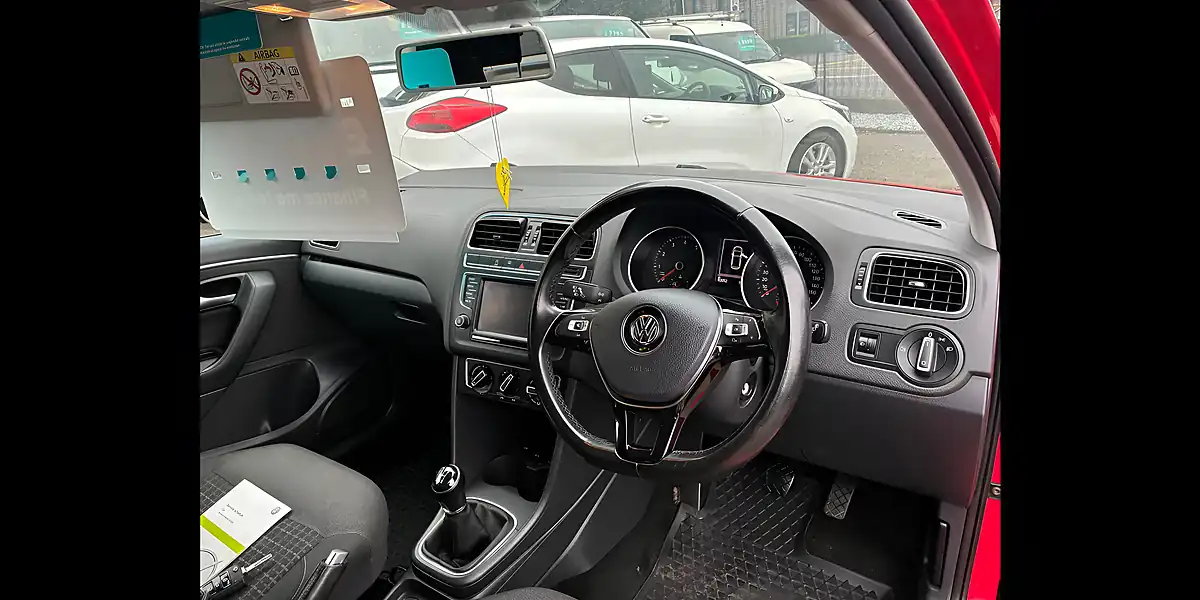 Used 2014 Volkswagen Polo Se Red - Interior and Exterior details 4