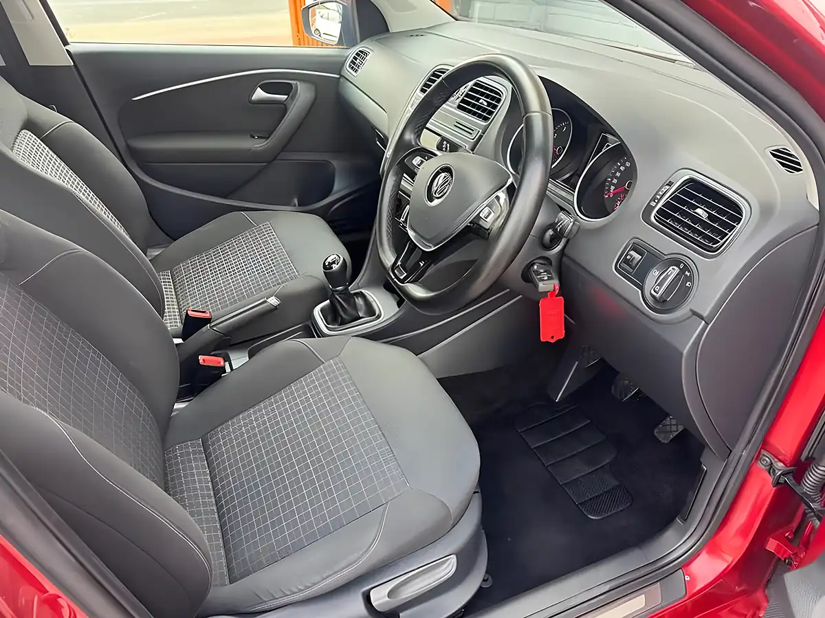 Used 2014 Volkswagen Polo Se Red - Interior and Exterior details 10