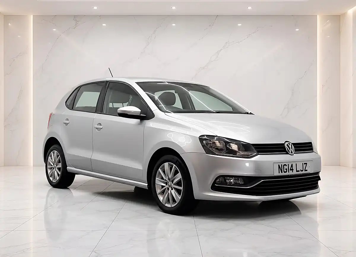 Used 2014 Volkswagen Polo Se Silver - Front View
