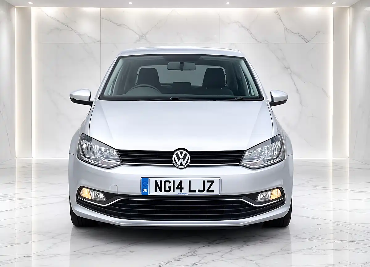 Used 2014 Volkswagen Polo Se Silver - Interior and Exterior details 2
