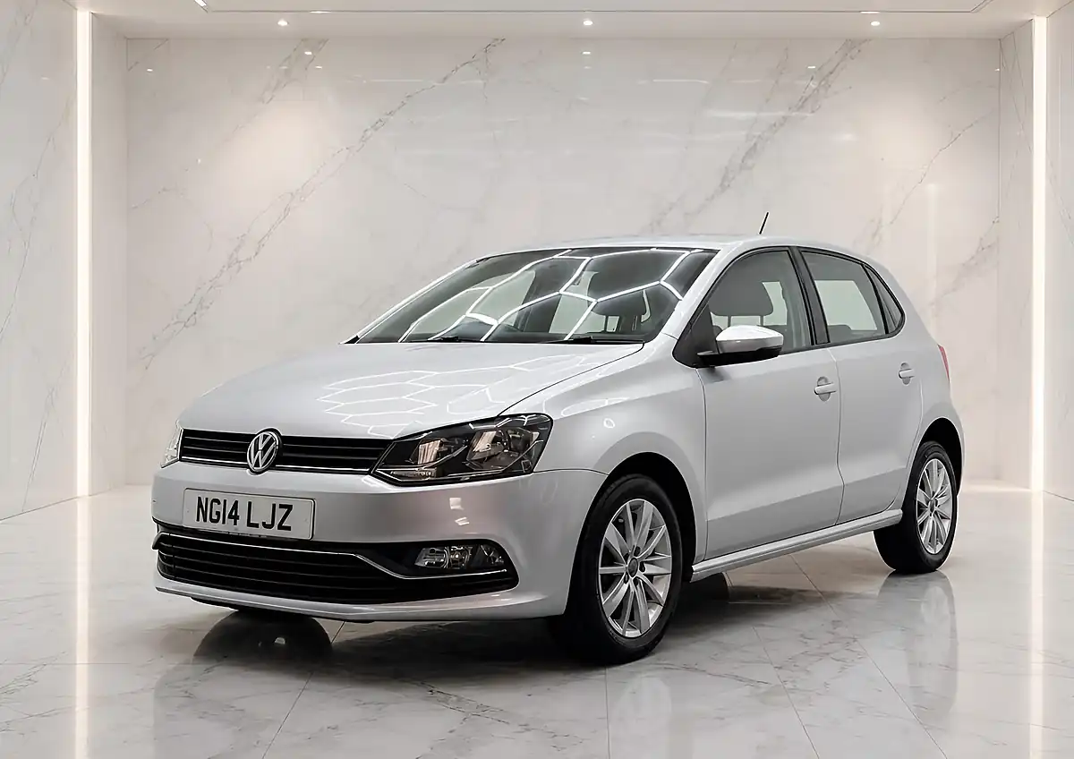 Used 2014 Volkswagen Polo Se Silver - Interior and Exterior details 3