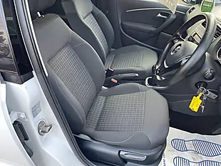Used 2014 Volkswagen Polo Se White - Interior and Exterior details 18